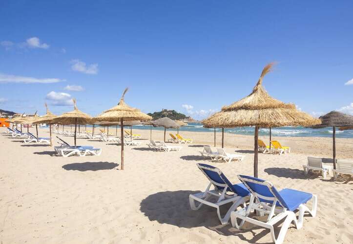 Itropika Beach