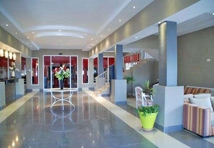 La Playa Hotel Club